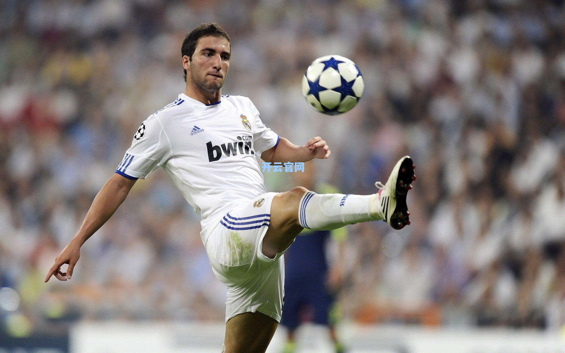 红军破纪录追逐伊萨克！1.4亿镑报价震撼英超夏窗