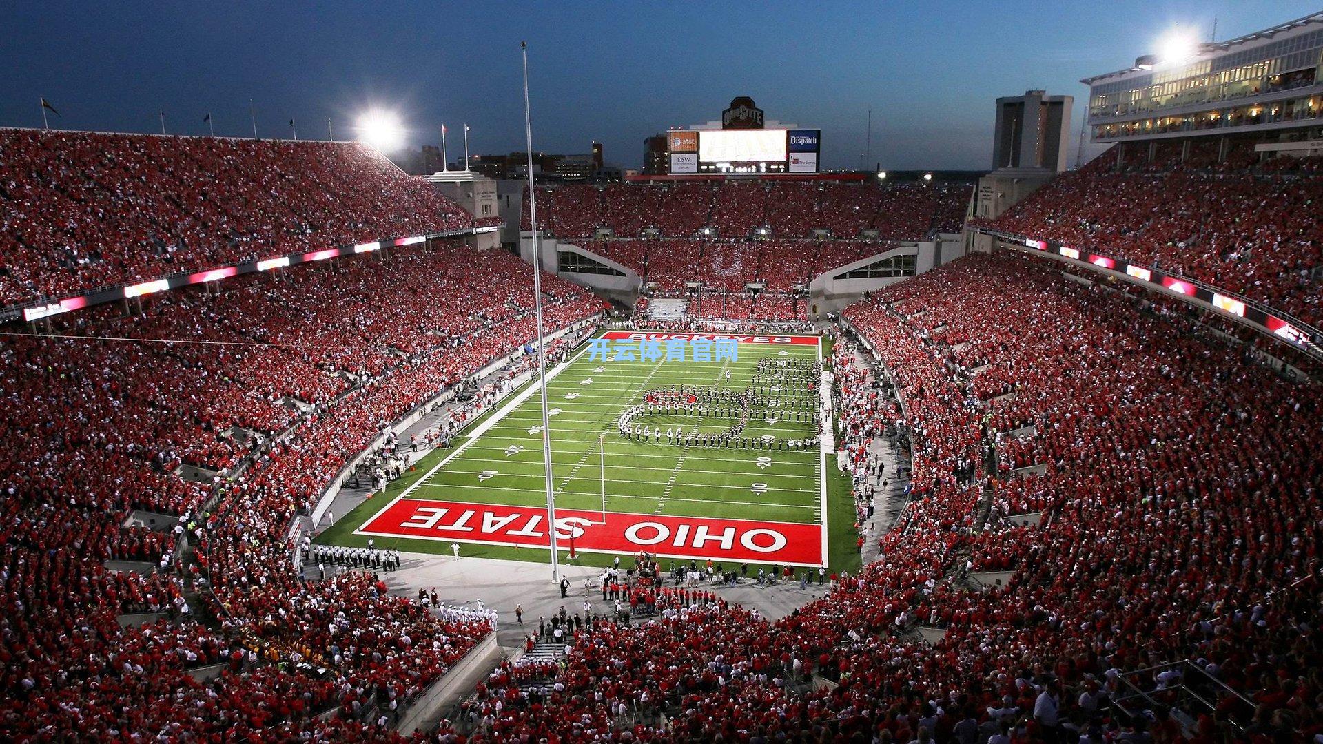 英超焦点战，哈克波与萨拉赫联手破门，利物浦2-1力克布莱顿，争冠之路再添关键三分